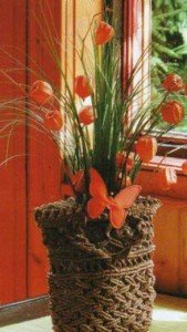 Як зробити плетені вази в саду