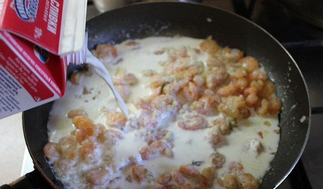 Вершковий соус для спагетті з креветками рецепт з фото