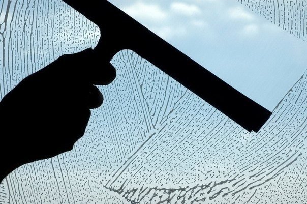 8 Лайфаков ефективно очистити вікна