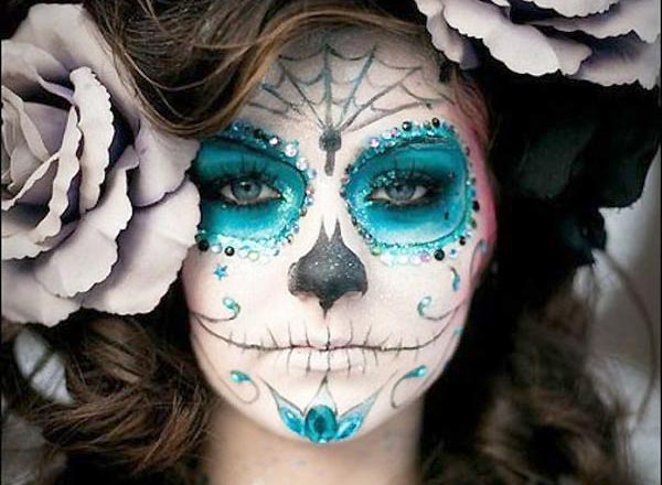 Макіяж на хеллоуїн: фото ефектних ідей, як зробити самій + відео Макіяж на хеллоуїн: фото ефектних ідей, як зробити самій + відео