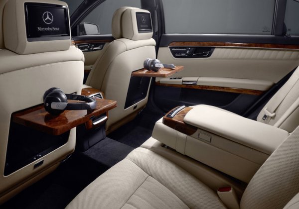 Огляд Mercedes Benz S Class — еталон вишуканості і комфорту |