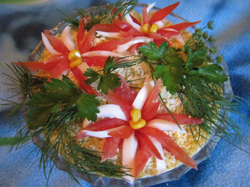 Як прикрасити салат Олівє на Новий рік. Фото