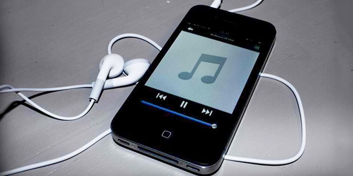 Як музику з компютера скинути на айфон через iTunes і iTools