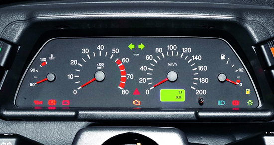 Що таке автомобільний спідометр і чому він бреше? |