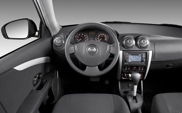 Огляд Nissan Almera нового покоління |