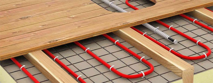 Який краще тепла підлога під плитку вибрати: електричний або водяний