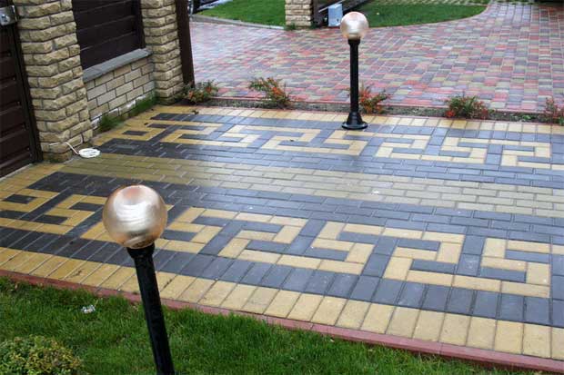 Укладання садової доріжки з тротуарної плитки