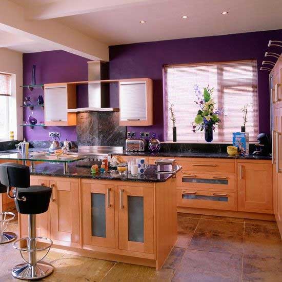 Кухня в фіолетових тонах
