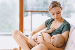 Як вилікувати кашель мамі, що годує?