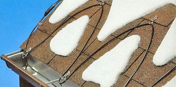 Обігрів покрівлі: як запобігти обмерзання даху і водостоків