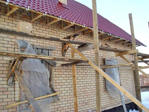 Будівельні ліси своїми руками: різновиди та способи їх самостійного виготовлення