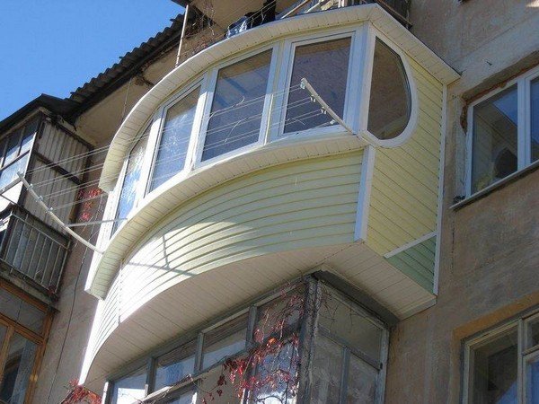Чим обшити балкон: вибір матеріалу