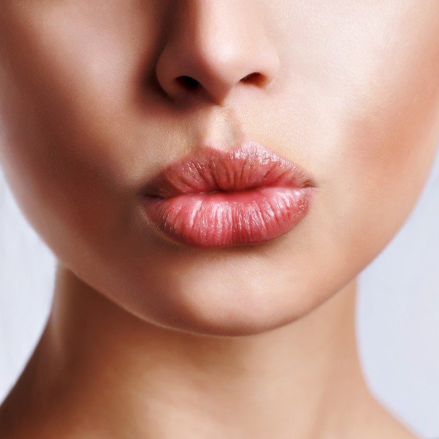 Як зробити губи пухкими в домашніх умовах: ефект на обличчя
