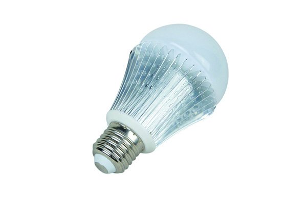 Світлодіодні лампи для дому: на які характеристики треба звернути увагу при виборі