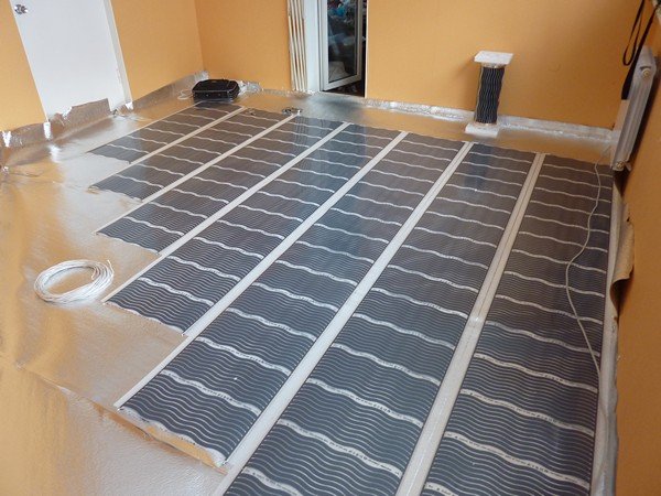 Інфрачервона тепла підлога: переваги і недоліки, основні характеристики та принцип установки