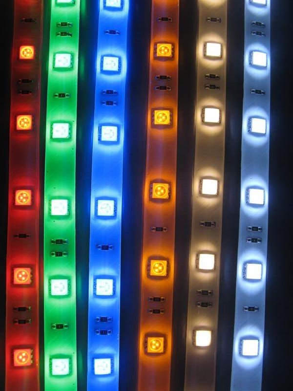 Як вибрати світлодіодну стрічку: їх види та особливості