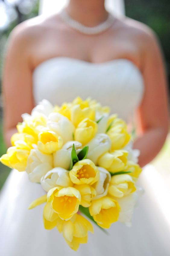 Весільний букет з тюльпанів. 100 найкрасивіших і оригінальних варіантів.