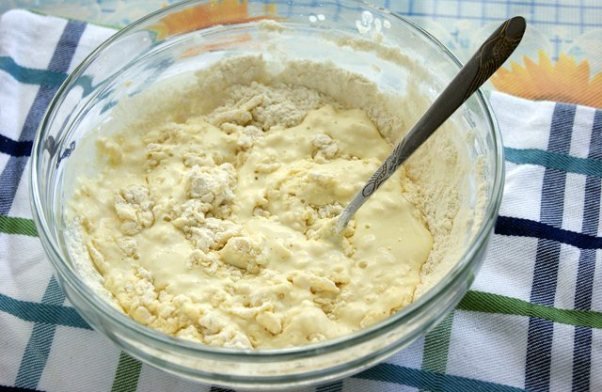 Робимо домашні чебуреки: тісто на чебуреки   рецепти