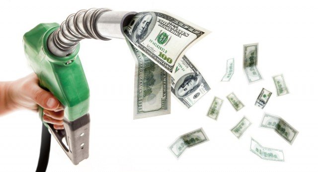 Економія бензину на авто: 8 ефективних рад на замітку
