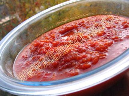 Аджика домашня з помідор рецепт приготування на зиму
