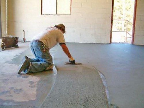 Вирівнювання підлоги під ламінат: особливості процесу залежно від матеріалу основи