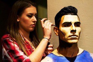 Чоловічий макіяж на Хеллоуїн для хлопців: як зробити образ покроково з фото і відео