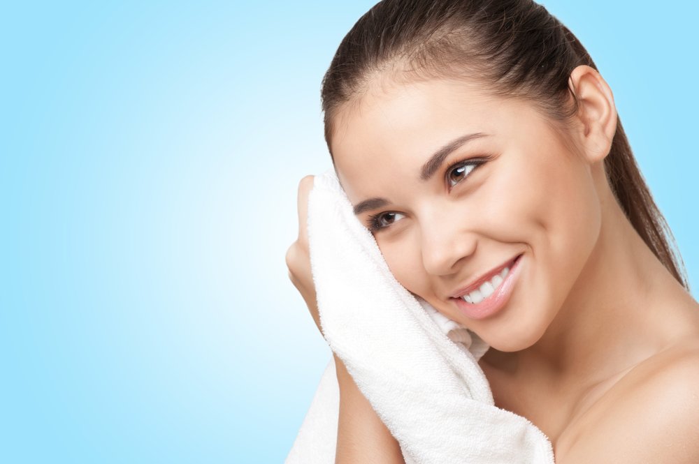 Очищення шкіри обличчя: як правильно очистити обличчя в домашніх умовах?