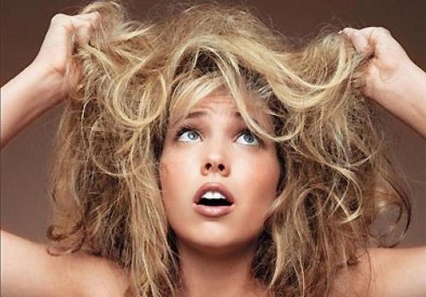 Чому волосся електризується?