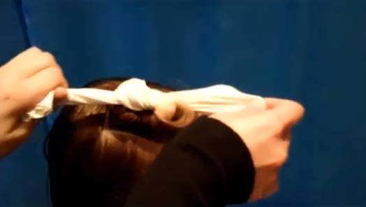 Як накрутити волосся на ганчірочки: 3 кращих способу