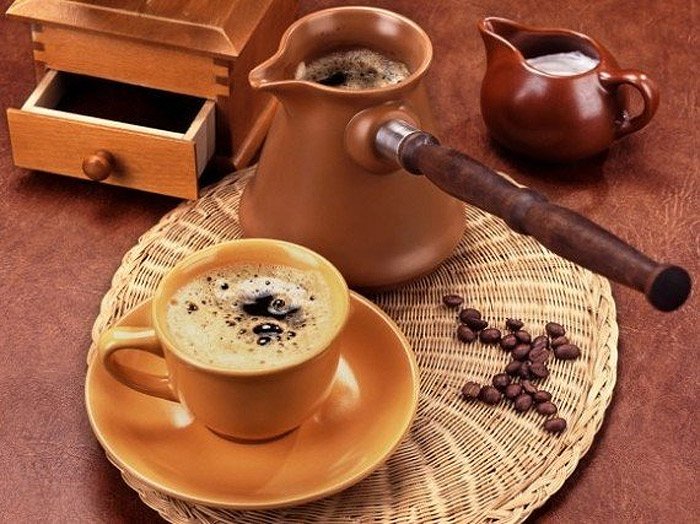 Правильно готуємо каву в турці і кавоварці