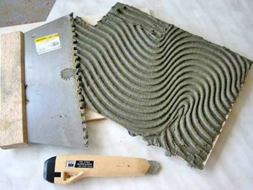 Укладання кахлю: тонкощі обробки стін керамічною плиткою