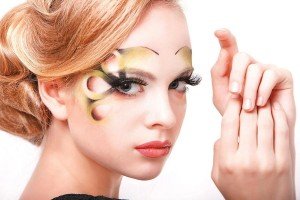 Олівцева техніка в макіяжі покроково з фото і відео