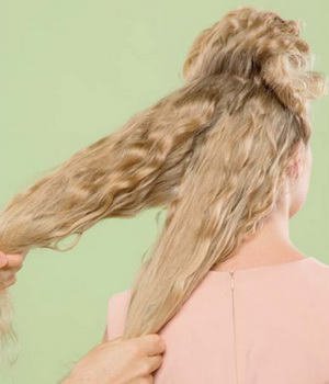 Зачіски на бік: 15 покрокових зачісок з фото