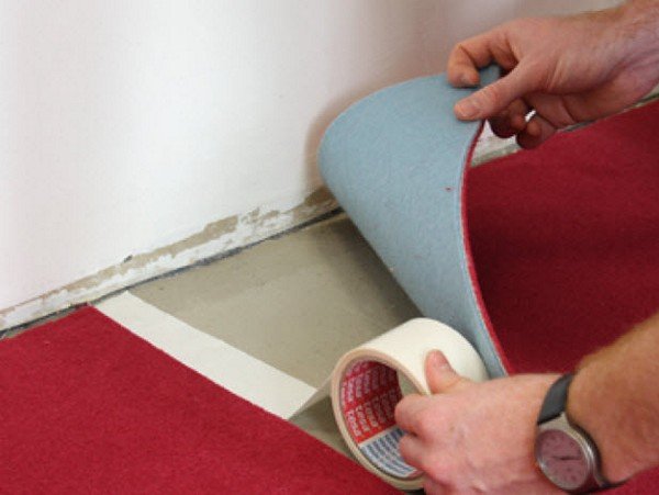 Укладання ковроліну своїми руками: етапи робіт і тонкощі монтажу