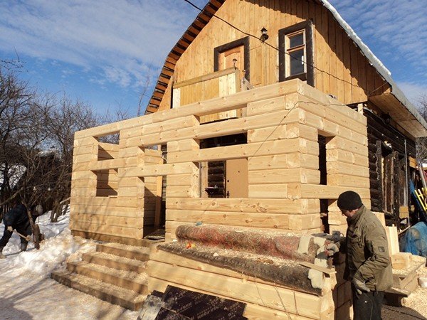 Прибудова до деревяного будинку: особливості будівництва