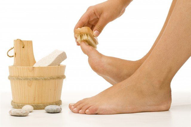Як позбутися мозолів на пальцях ніг: ефективні методи