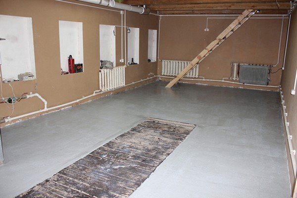 Як залити підлогу в гаражі: тонкощі і нюанси бетонування