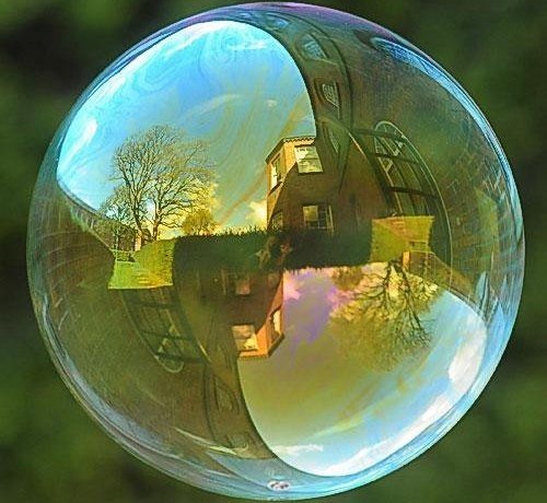 Робимо великі і красиві мильні бульбашки будинку
