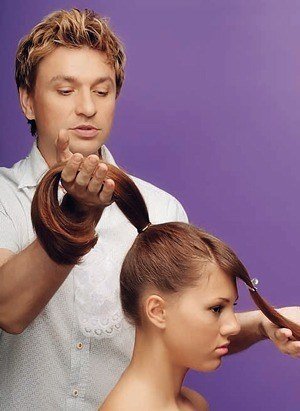Зачіски на випускний на середні волосся: 15 варіантів