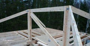 Напіввальмові дах: елементи, кроквяна система, за правилами складання
