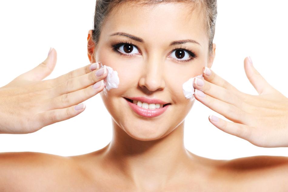 Як відбілити шкіру обличчя швидко в домашніх умовах