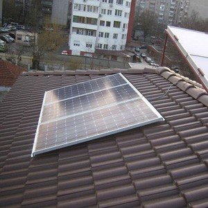 Сонячні батареї на дах: варіанти установки, нахил