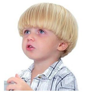 Модні зачіски для хлопчиків: стрижки з фото