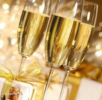 Що треба знати про бокали для шампанського перед покупкою
