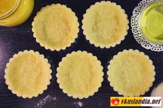 Лимонні тарталетки з меренгою, фото рецепт