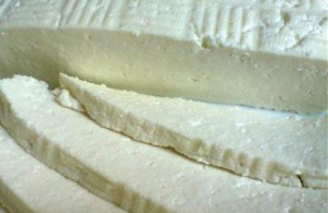 Як зробити адигейський сир в домашніх умовах – основні етапи