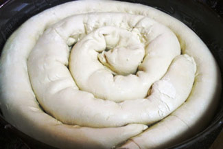 Пиріг з листкового тіста з сиром, фото рецепт