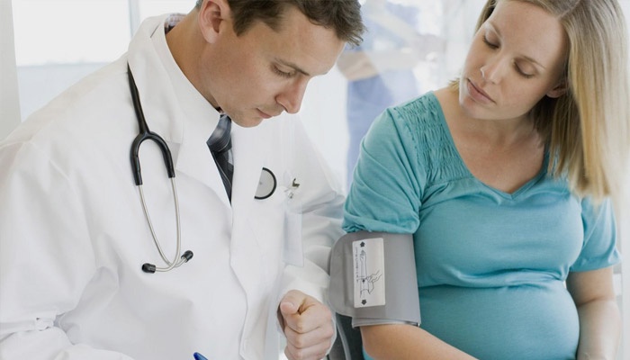 Що таке гестоз при вагітності: причини, симптоми і лікування