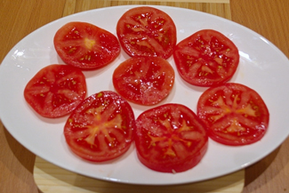 Проста закуска з помідорів і бринзи, фото рецепт