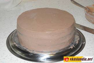 Бісквітний торт з шоколадним кремом, фото рецепт
